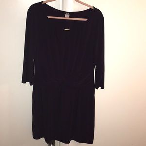 Plum bodycon dress with gold accent